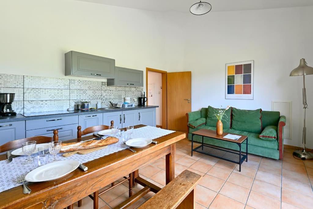 L'Evasion En Pierre Piscine Et Etang Prive Villa Sevremoine ภายนอก รูปภาพ