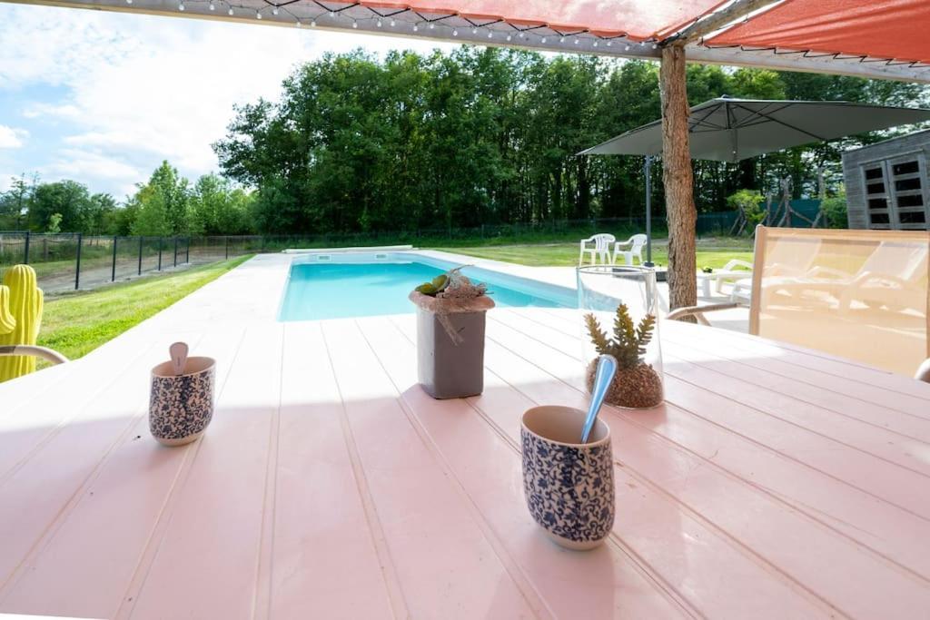 L'Evasion En Pierre Piscine Et Etang Prive Villa Sevremoine ภายนอก รูปภาพ